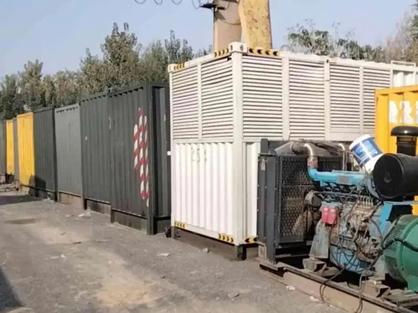 绛县200KW柴油发电机机组每小时油耗是多少?